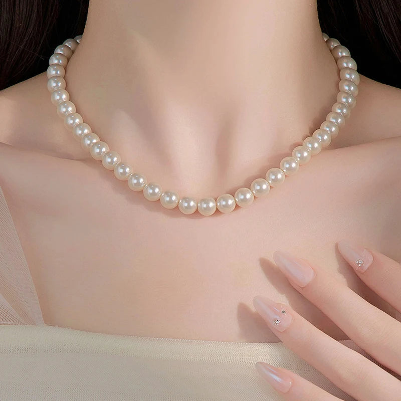 🤍 White Imitation Pearl Choker Necklace