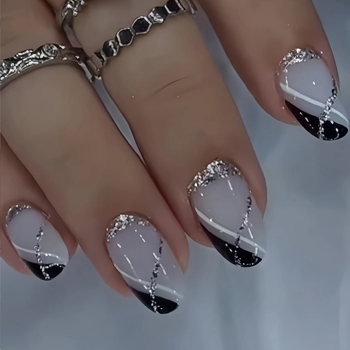 24-Piece Nude Pink Gold-Line Press-On Nails