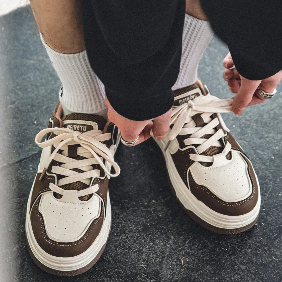 Men's Thick-Sole Casual Sneakers