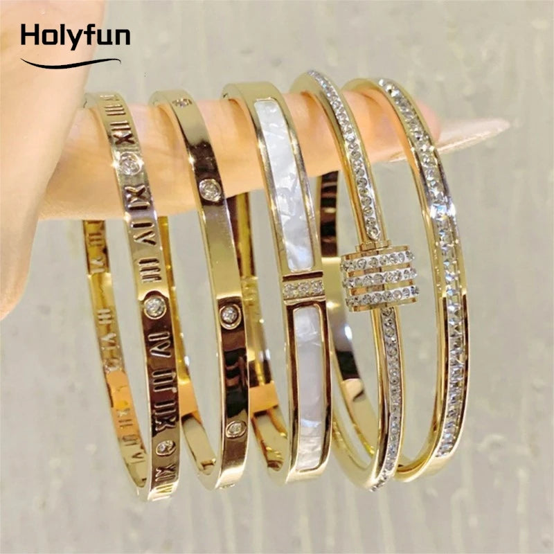 💎 Gold Stainless Steel Zircon Bangle
