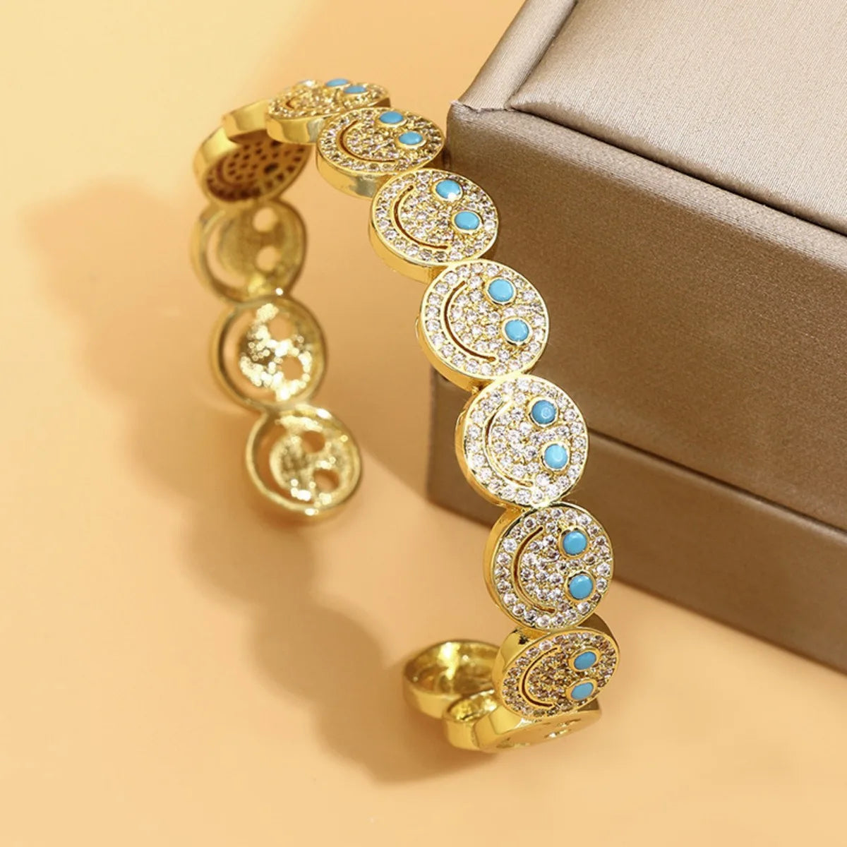 😊 Smile Zircon Cuff Bracelet