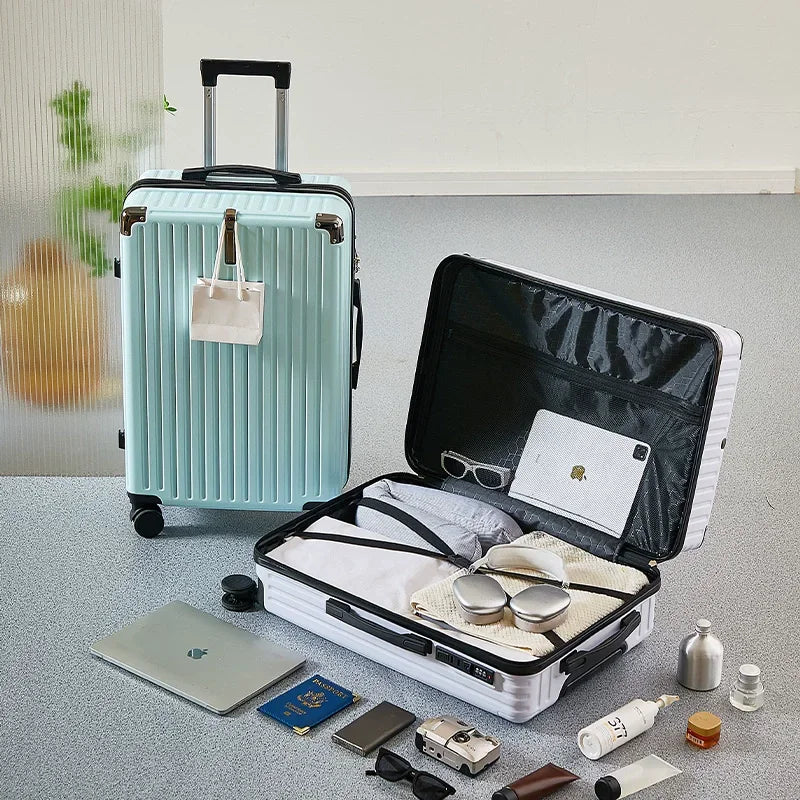 Spinner Suitcase with Combination Lock