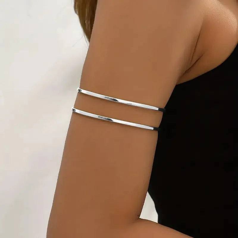 🔶 Vintage Geometric Upper Arm Bracelet