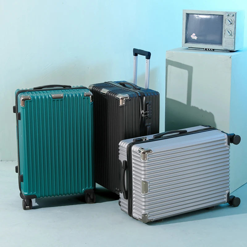 Durable Spinner Suitcase with Lock