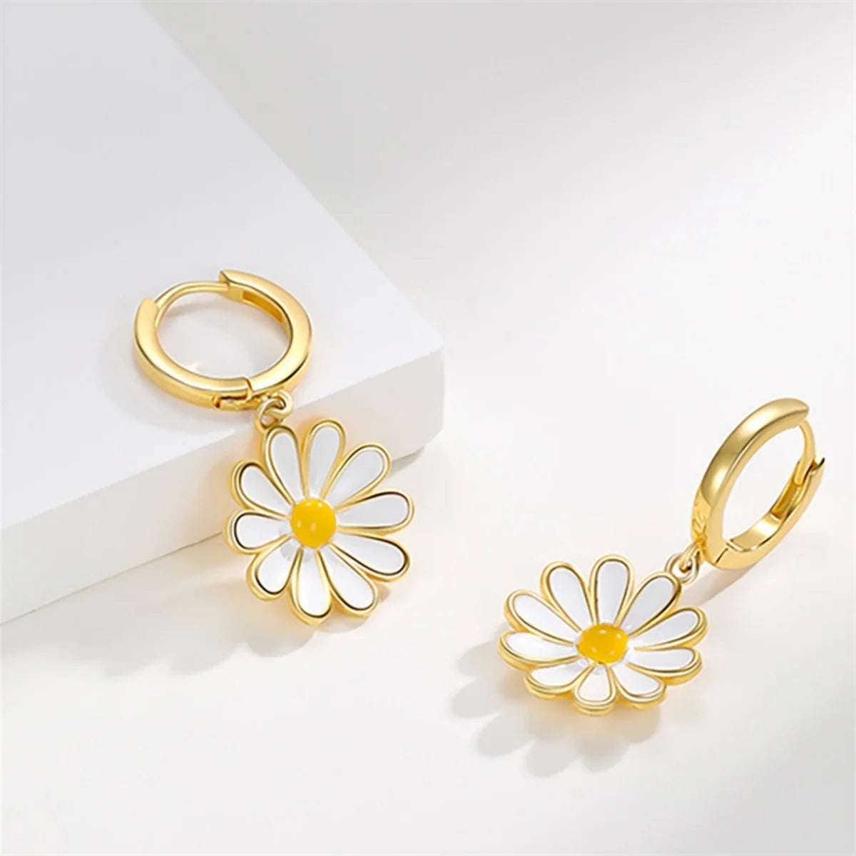 White Daisy Flower Drop Earrings