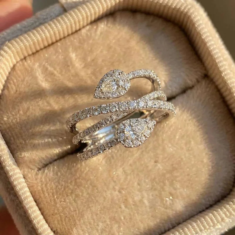 💧 Waterdrop Cross Zircon Ring