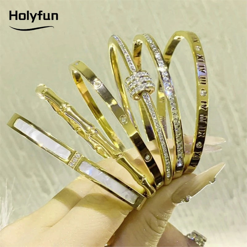 💎 Gold Stainless Steel Zircon Bangle