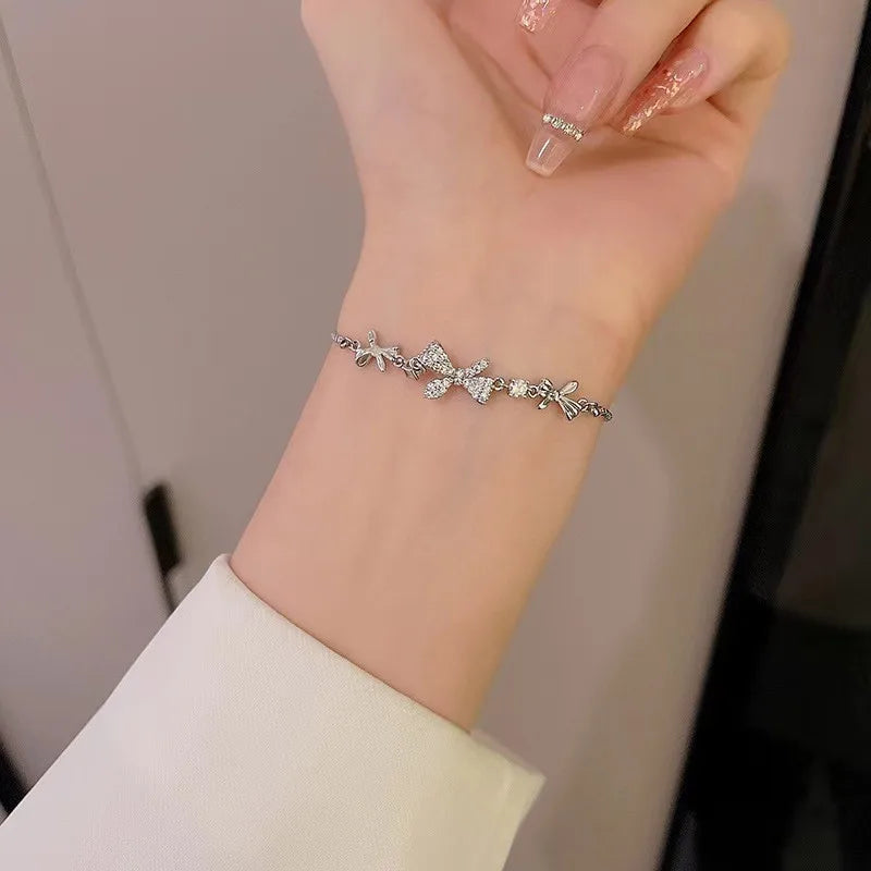 🌸 Zircon Flower Alloy Bracelet