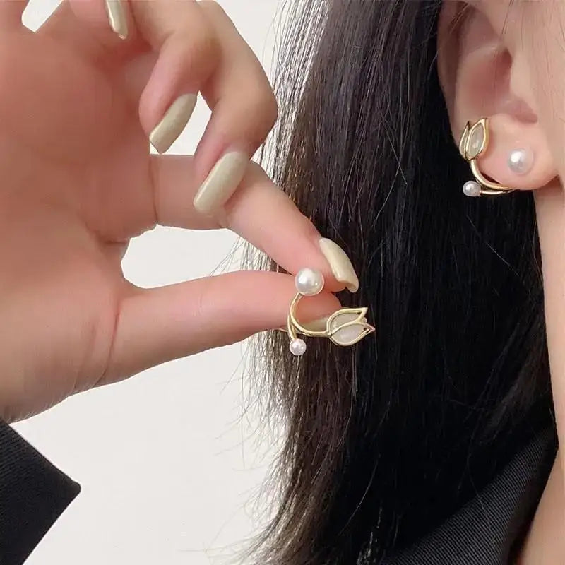 Heart Pearl Stud Earrings