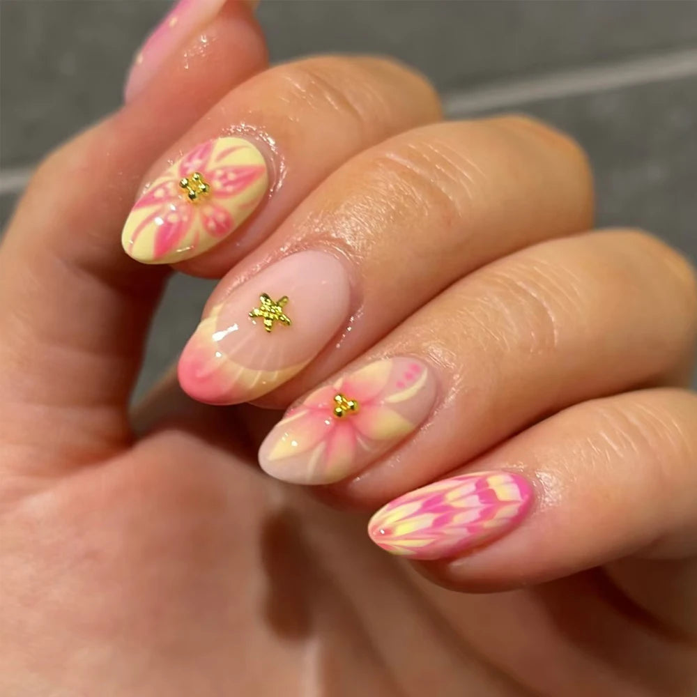 24-Piece 3D Pearl Flower Press-On Nails