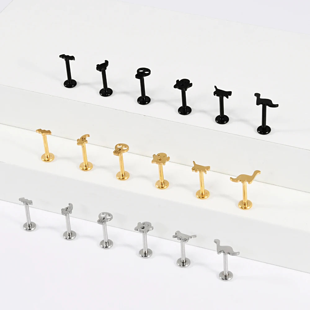 Skeleton Hand Cartilage Stud (16G)
