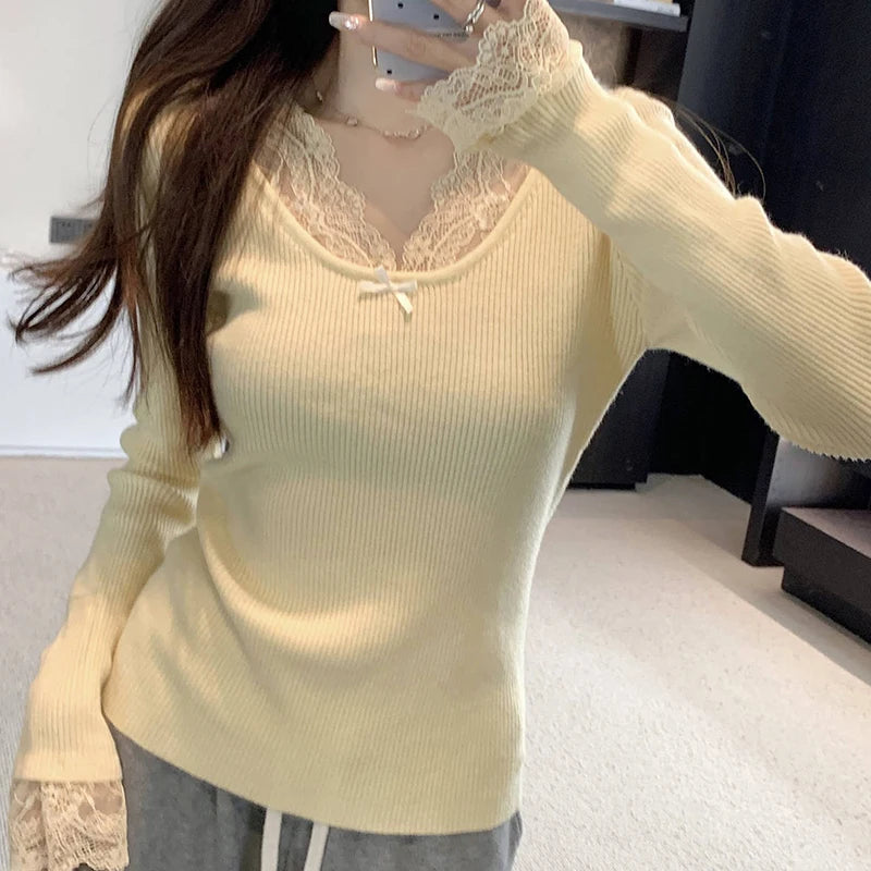 Lace Panel V-Neck Slim Sweater