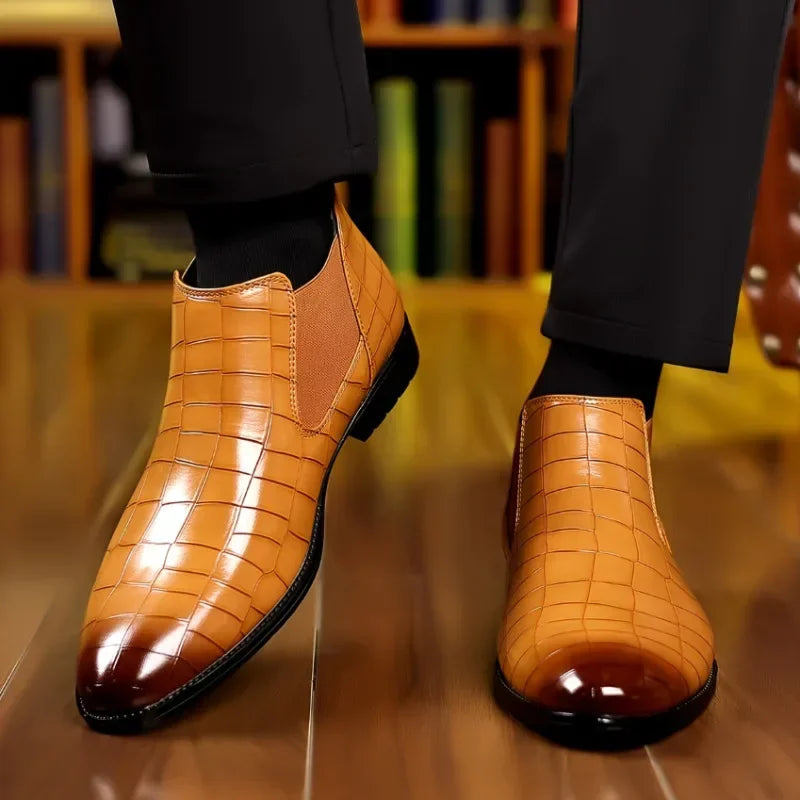 Men's Pointed-Toe Leather Boots