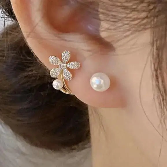 Heart Pearl Stud Earrings
