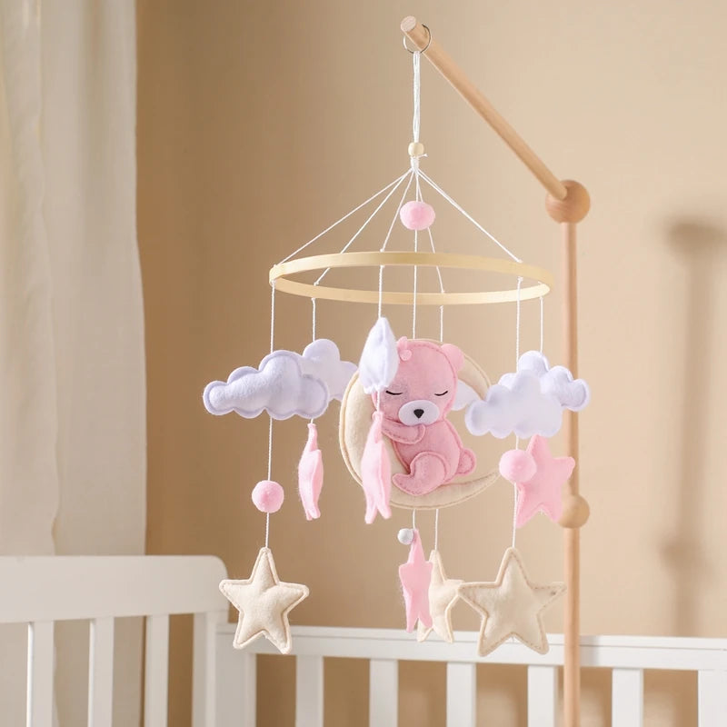 🧸 Wooden Bear Crib Mobile Rattle