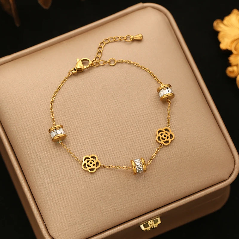 🍒 Pearl Cherry Charm Bracelet