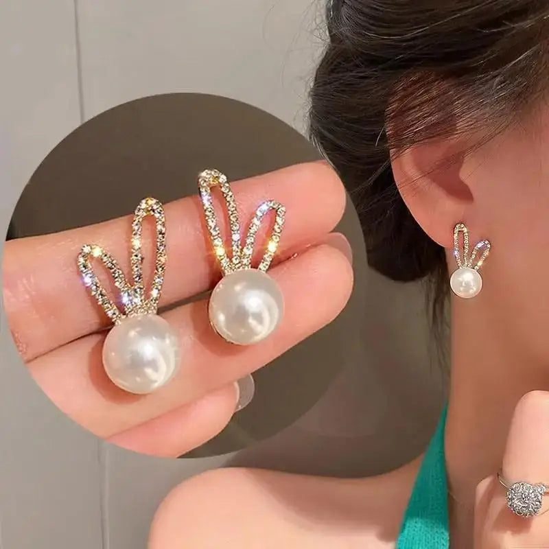 Heart Pearl Stud Earrings