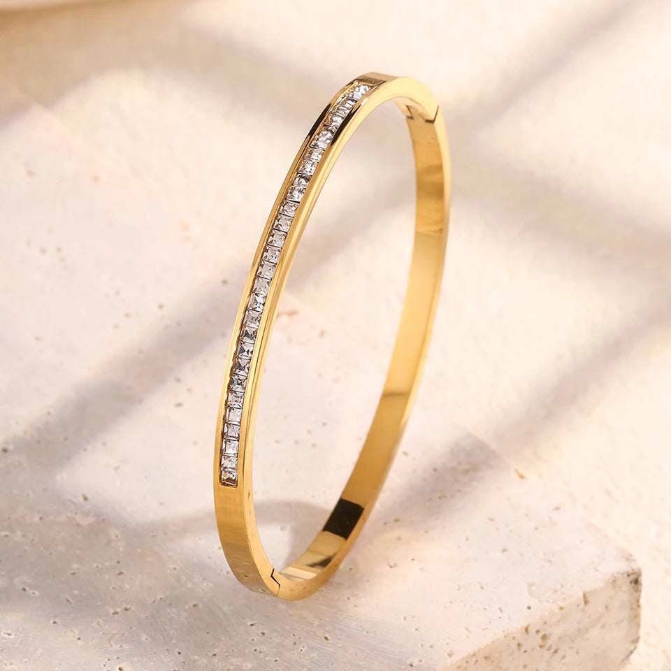 💖 Yupsk Heart Zircon Stackable Bracelet Set