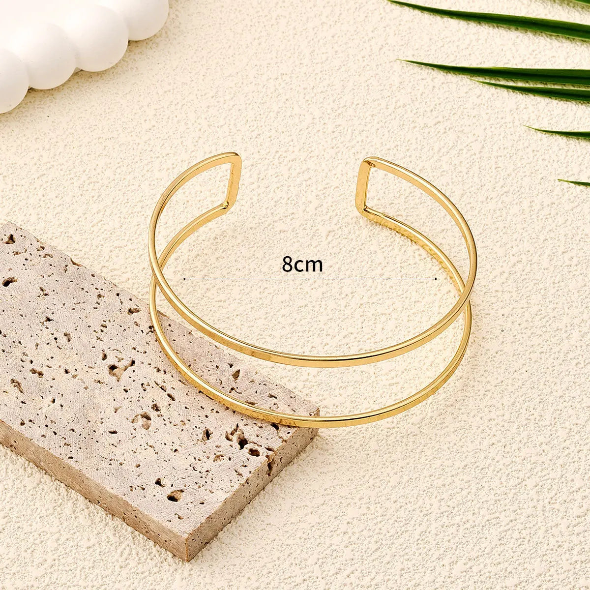 🔶 Vintage Geometric Upper Arm Bracelet